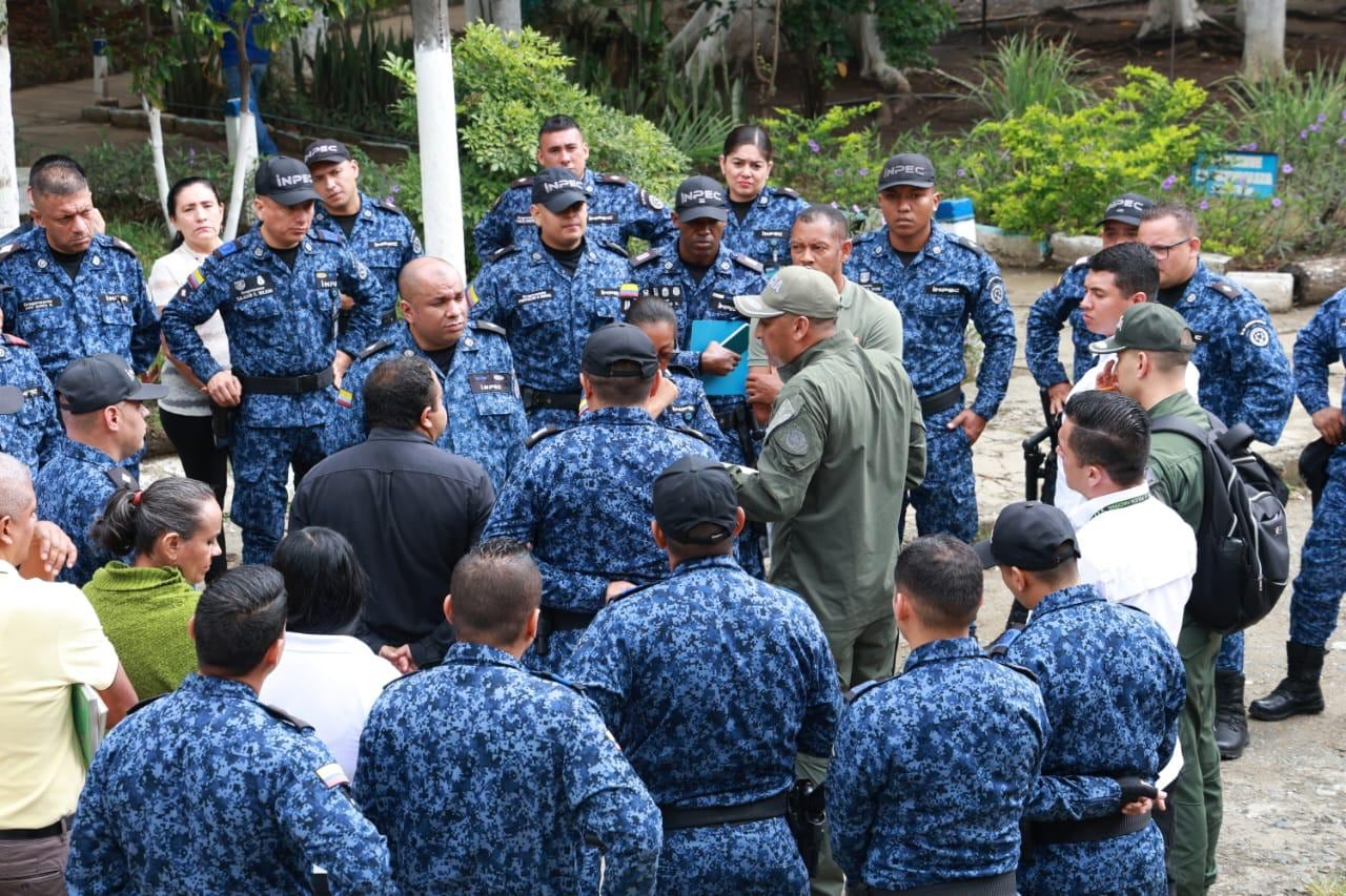 Redada en las cárceles de todo el país y tras el plan pistola contra los guardianes del Inpec