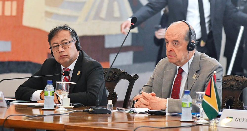  Una explosiva carta del excanciller Álvaro Leyva revivió 48 horas de infarto que se vivieron en París a finales de junio de 2023.