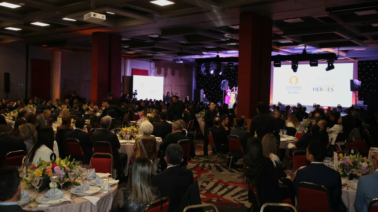 Cena de gala ‘A la luz de los héroes’