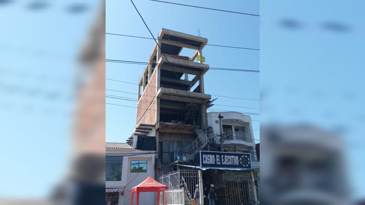 Edificio sin licencias en Cartagena.