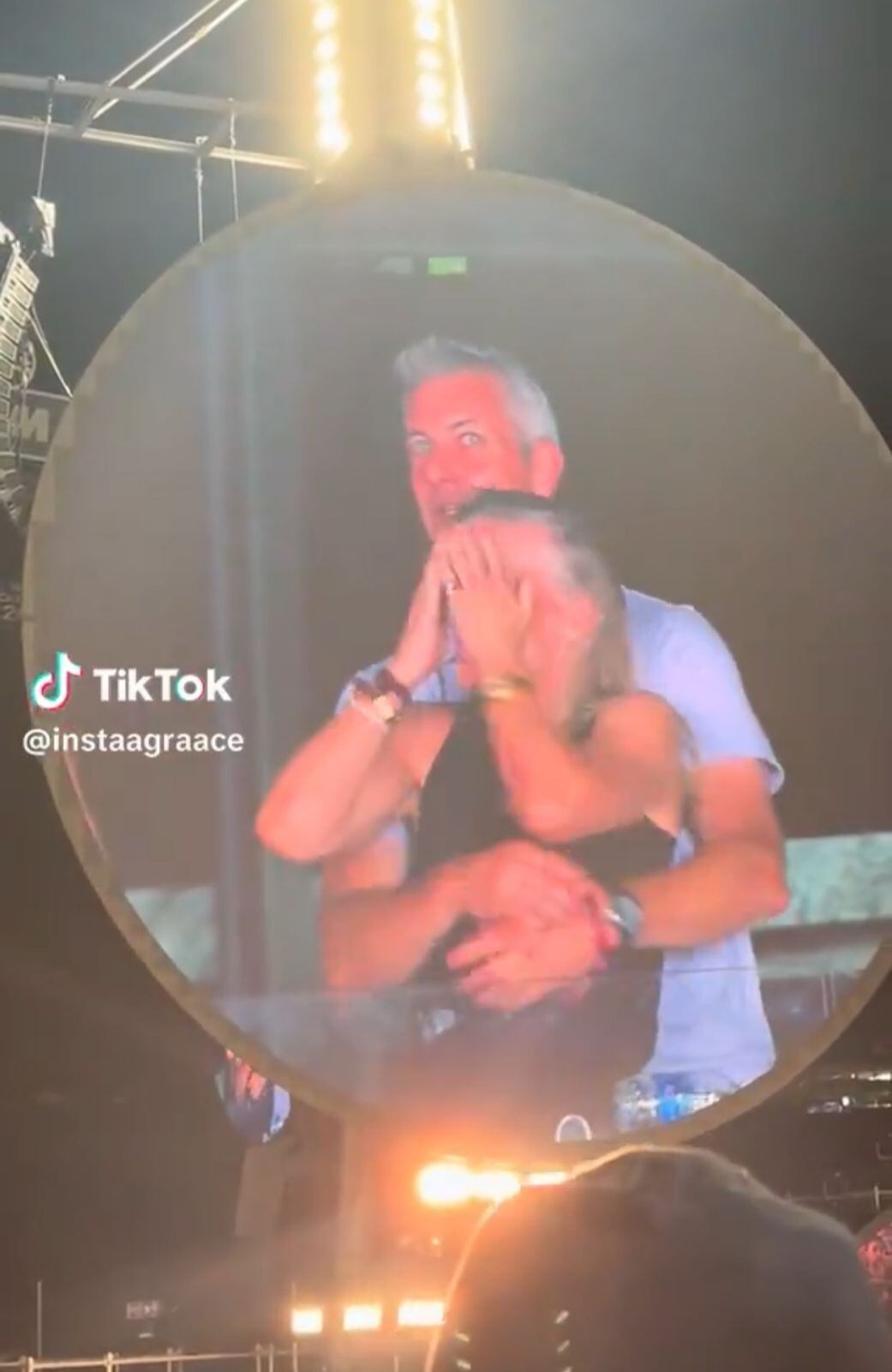 La pareja estaba disfrutando de un concierto de la agrupación en Boston