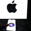 Siri es un asistente virtual desarrollado por Apple, integrado en dispositivos como el iPhone, iPad, Mac y Apple Watch.