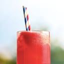 El jugo de limón con sandía, además de ser refrescante, mejora la presión arterial