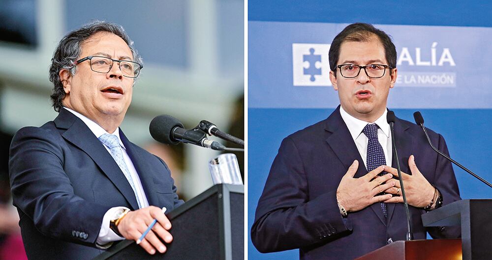   Nuevamente, el presidente Gustavo Petro y el fiscal Francisco Barbosa se ubican en orillas opuestas. Barbosa asegura que regresaron las chuzadas. Por su parte, Petro niega que eso suceda en su gobierno.