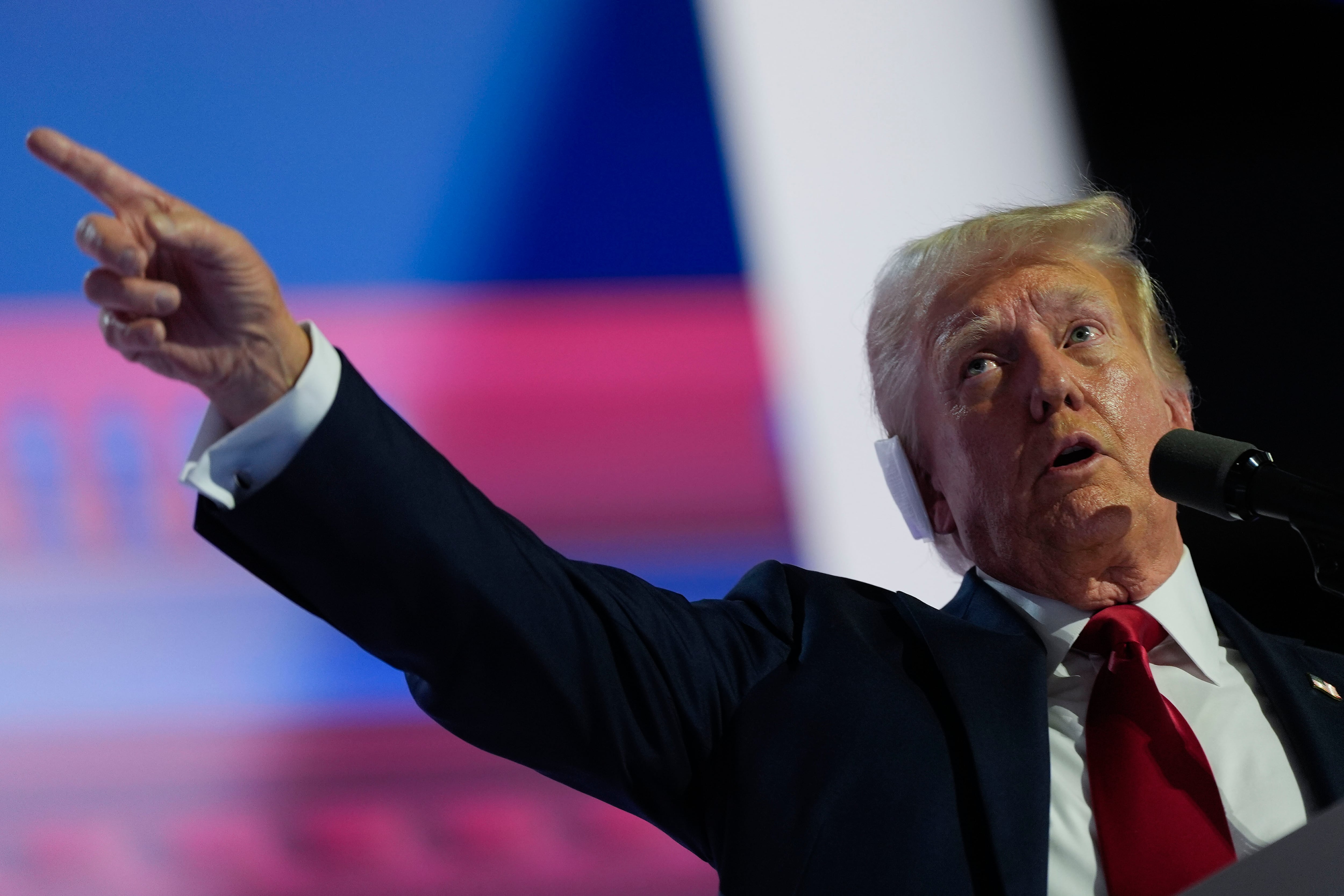 Donald Trump da su discurso en la Convención Republicana