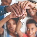 Cristina Londoño, presidenta del FNA,
asegura que se están tramitando más de
10.000 solicitudes de crédito, una cifra histórica.