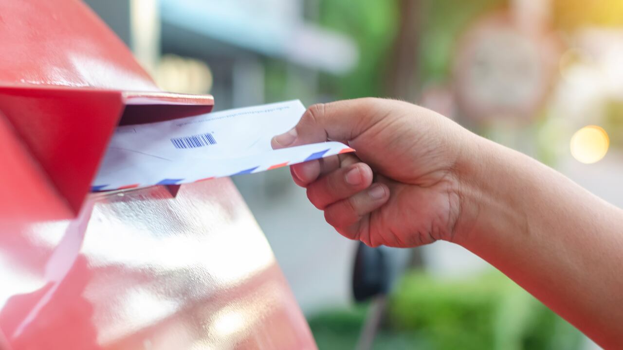 Así afectará al correo de Estados Unidos los cambios que se implementan en el Servicio Postal