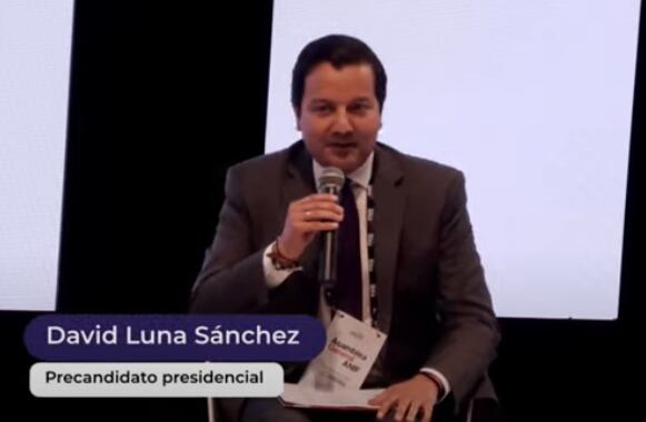 David Luna, precandidato presidencial