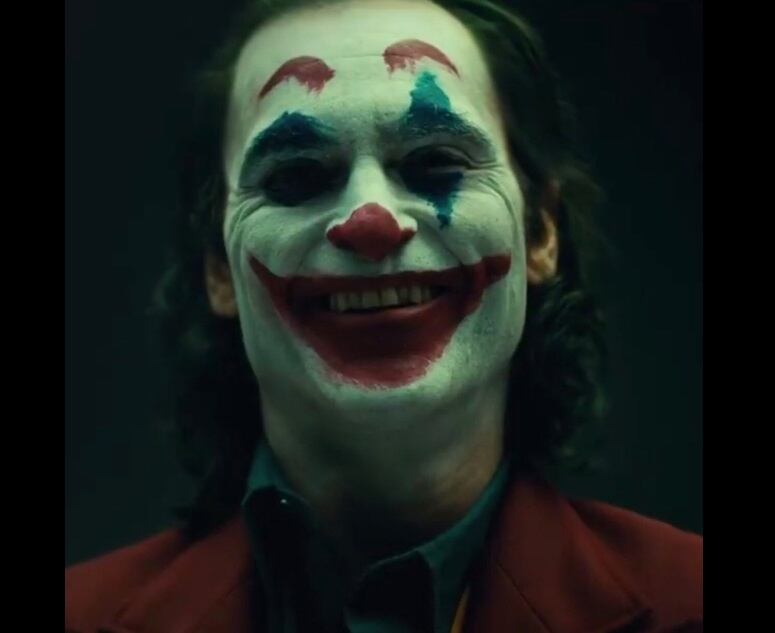 Joaquin Phoenix interpretando a The Joker en la película que se estrenó en octubre de 2019.