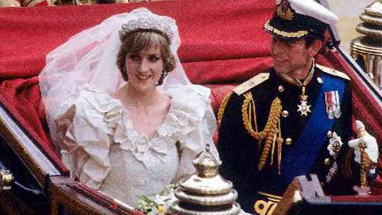 El periodista Robert Jobson dio a conocer las vivencias del matrimonio real desde los ojos del príncipe Carlos.