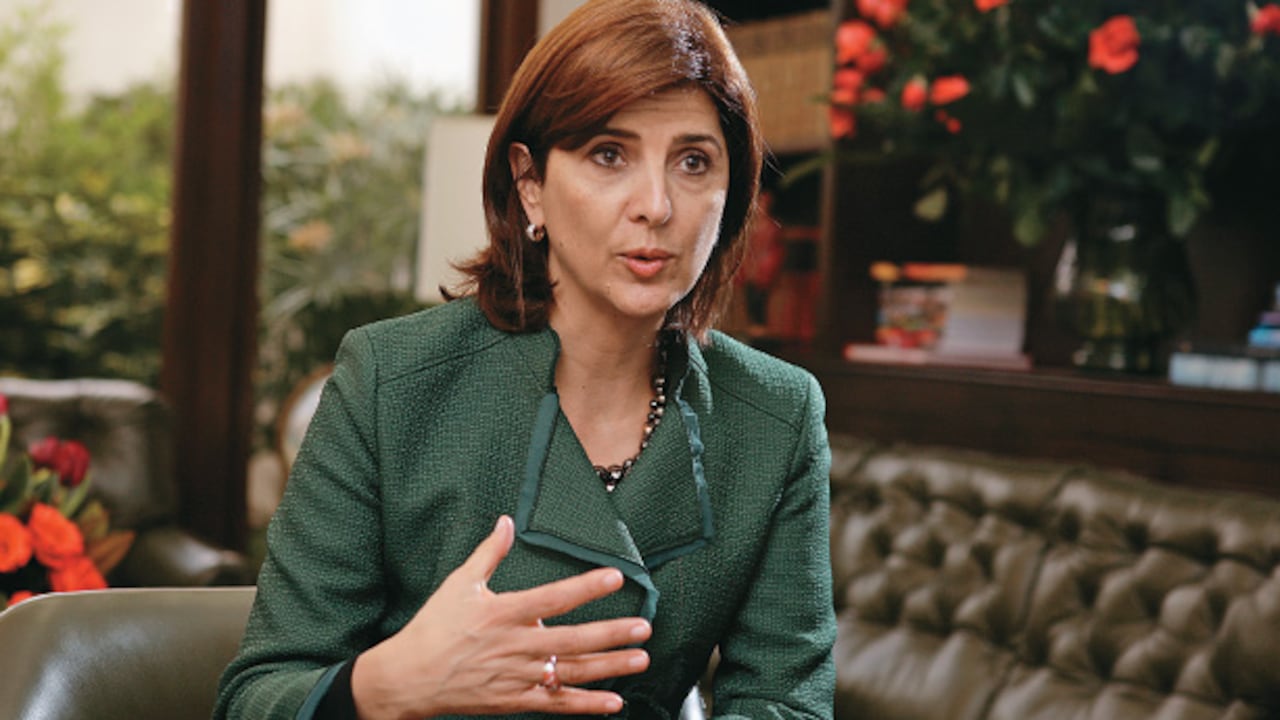 Esta vez no fue la canciller María Ángela Holguín sino Carlos Gustavo Arrieta, como agente de Colombia ante la Corte de La Haya, el que salió a dar explicaciones.