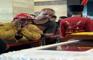 El 15 de febrero del 2013 se ve por útlima vez a Chávez en unas fotografías en las que está con sus dos hijas en La Habana. 