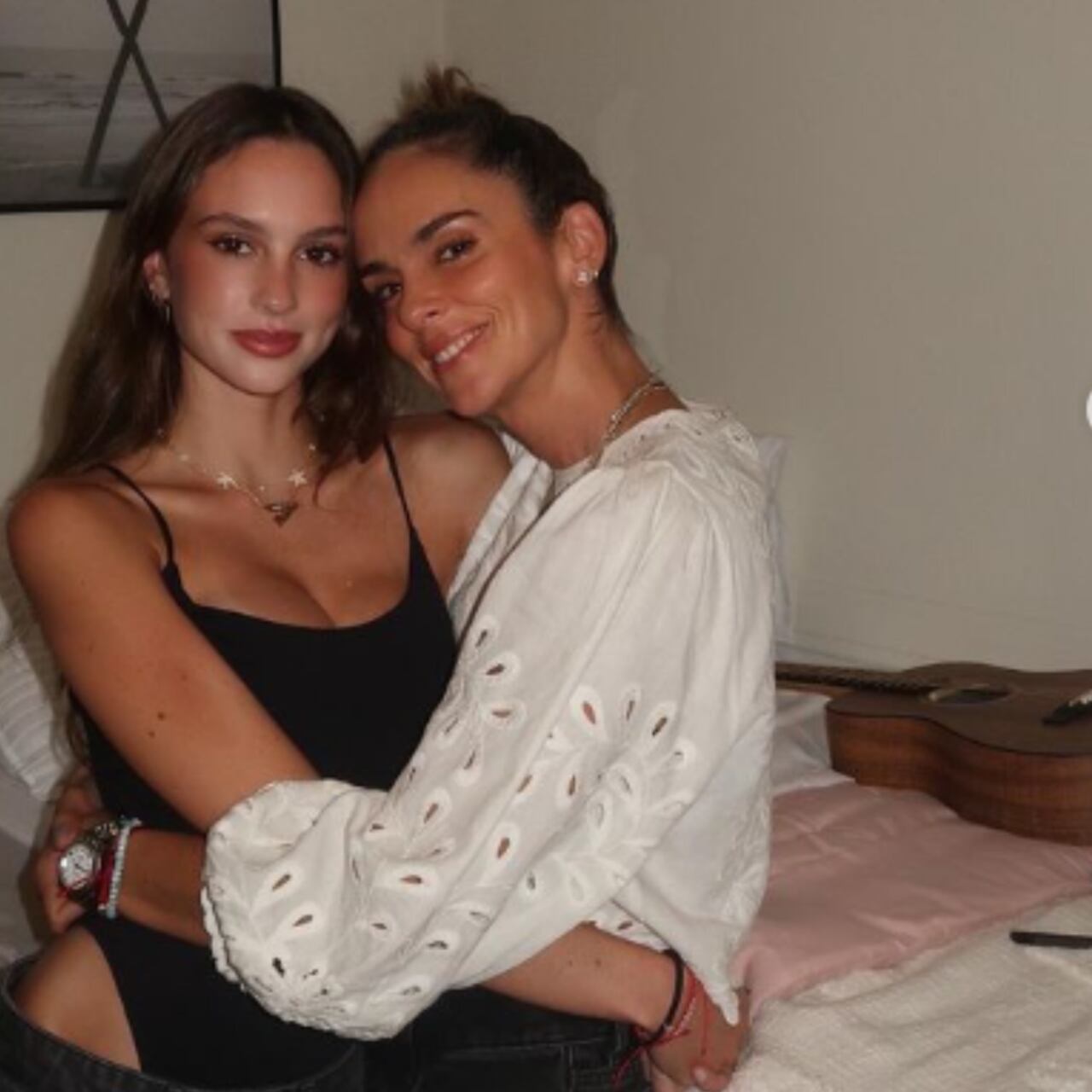 Juanes y Karen Martínez despidieron a su hija.