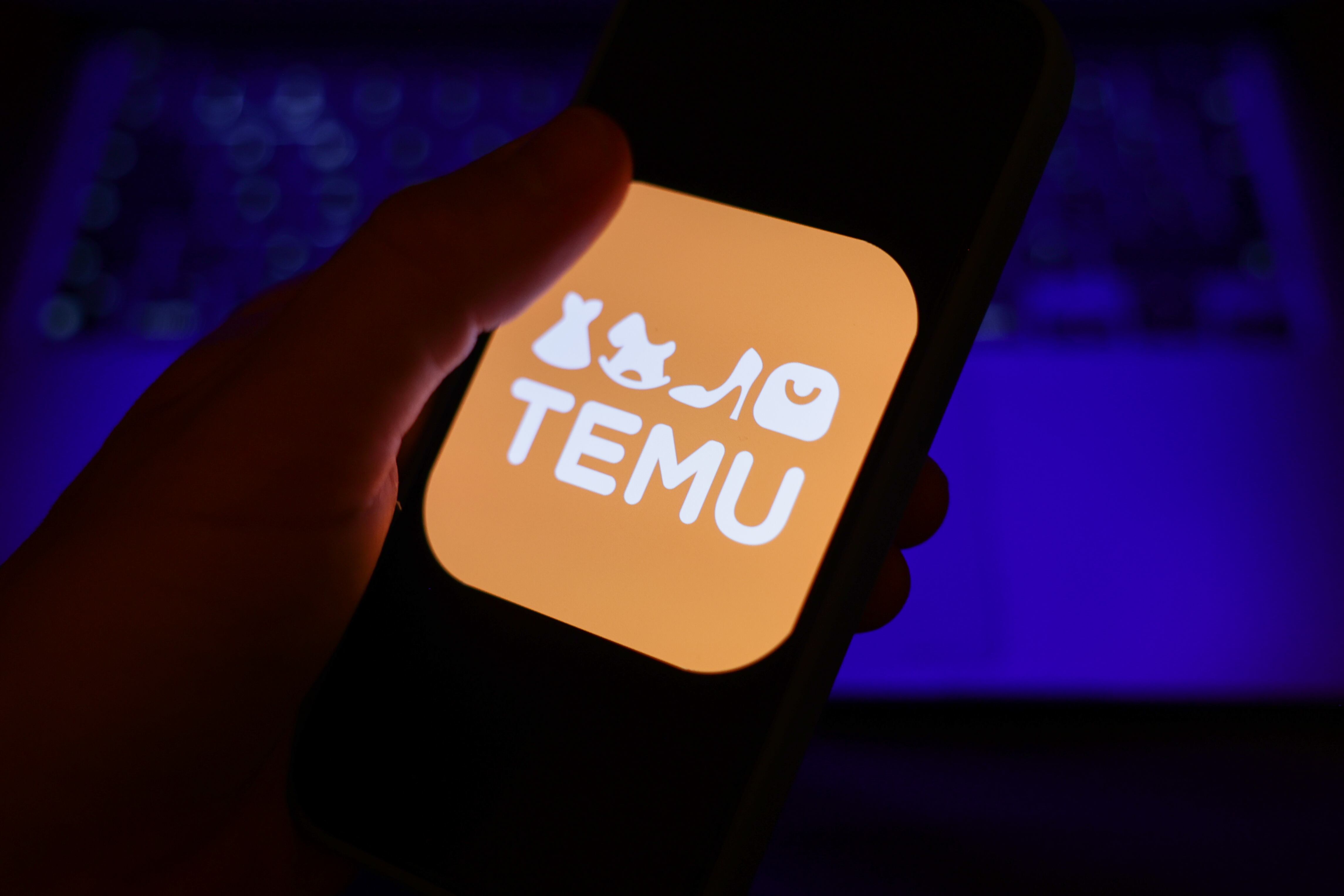 La plataforma de comercio electrónico Temu ha comenzado a abandonar su modelo de importaciones directas desde China, adaptándose a los nuevos aranceles impuestos por la administración Trump.