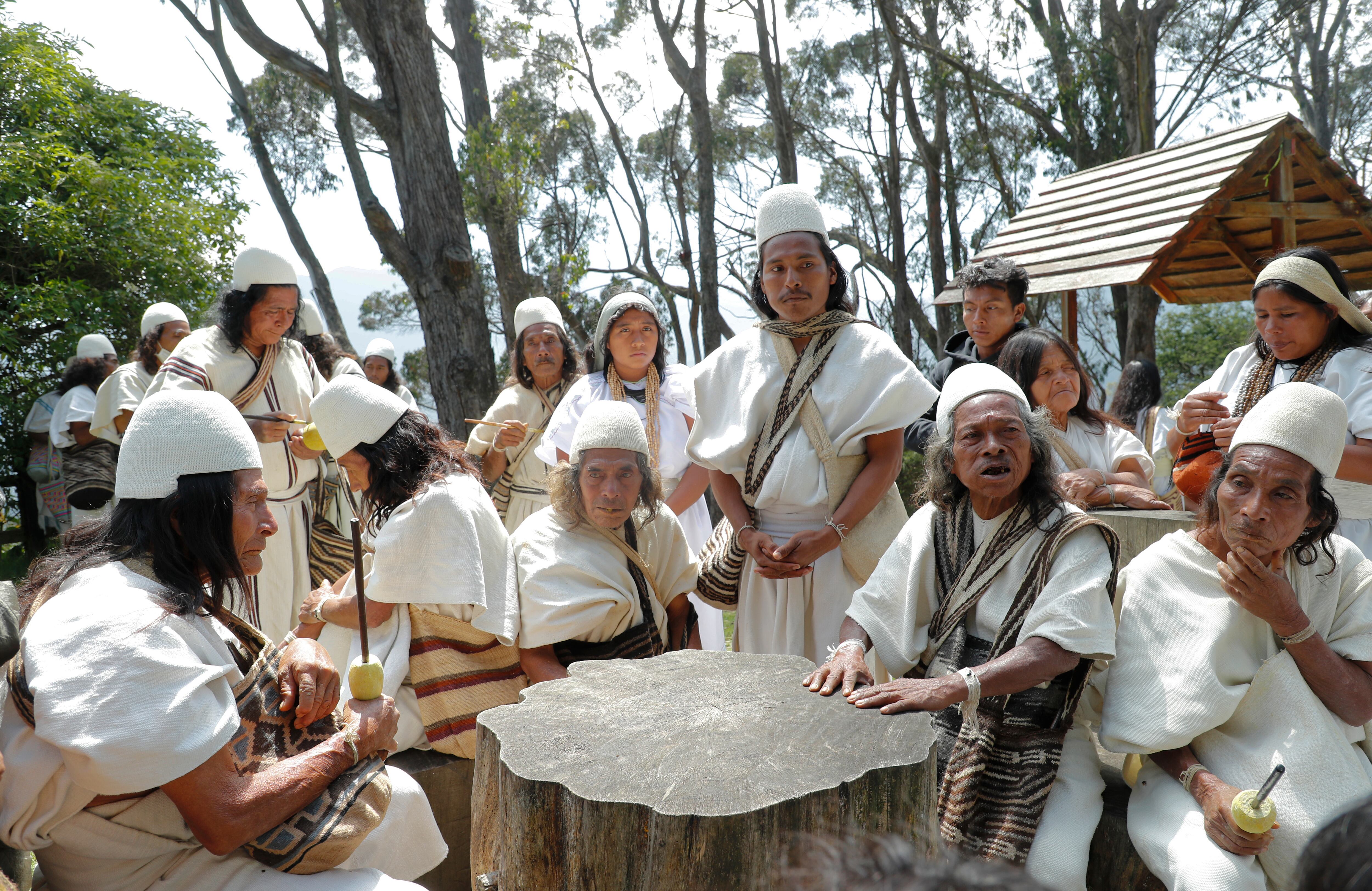 Indigenas Arhuacos en el Cerro de Monserrate