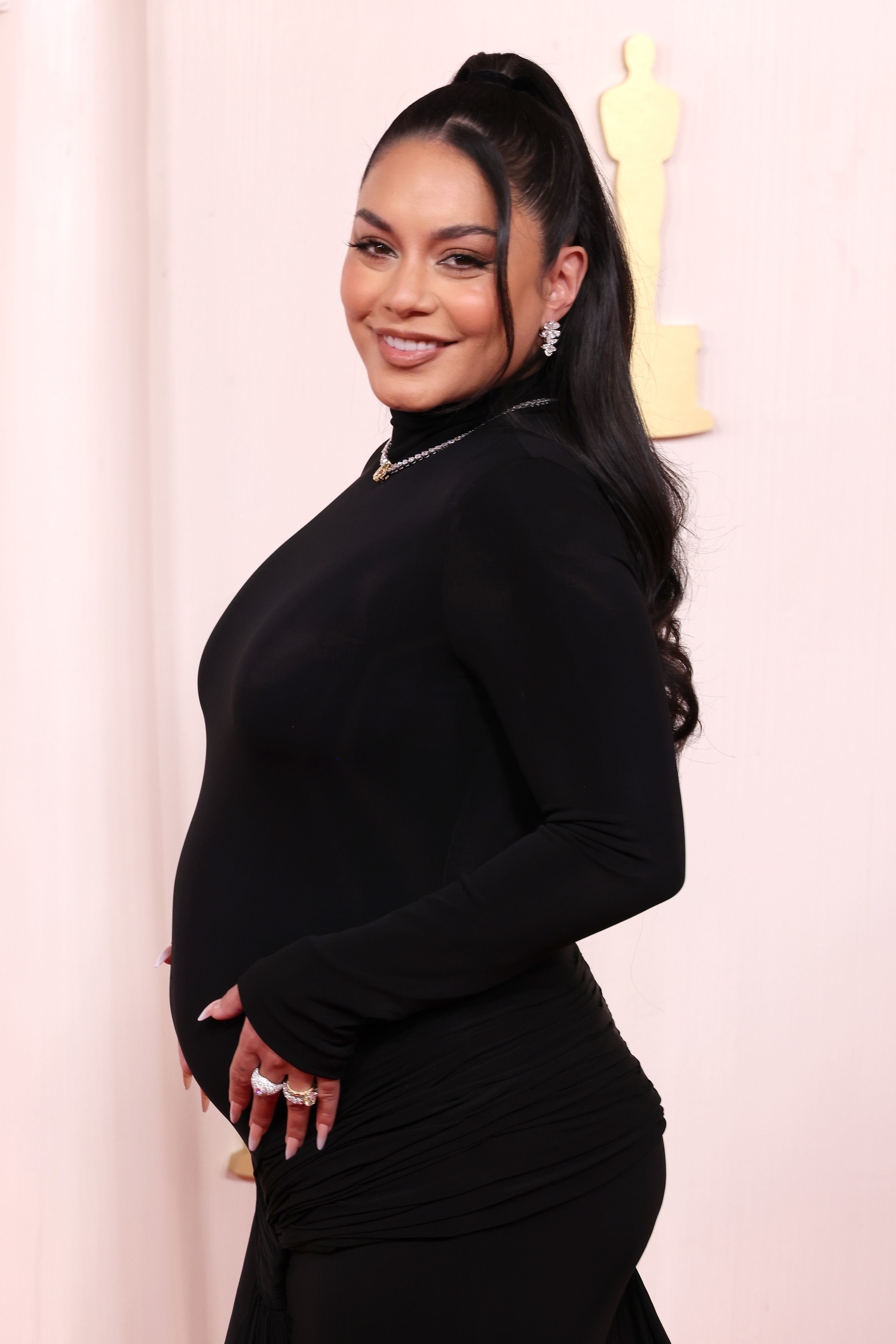 HOLLYWOOD, CALIFORNIA - MARCH 10: Vanessa Hudgens attends the 96th Annual Academy Awards on March 10, 2024 in Hollywood, California. (Photo by John Shearer/WireImage)