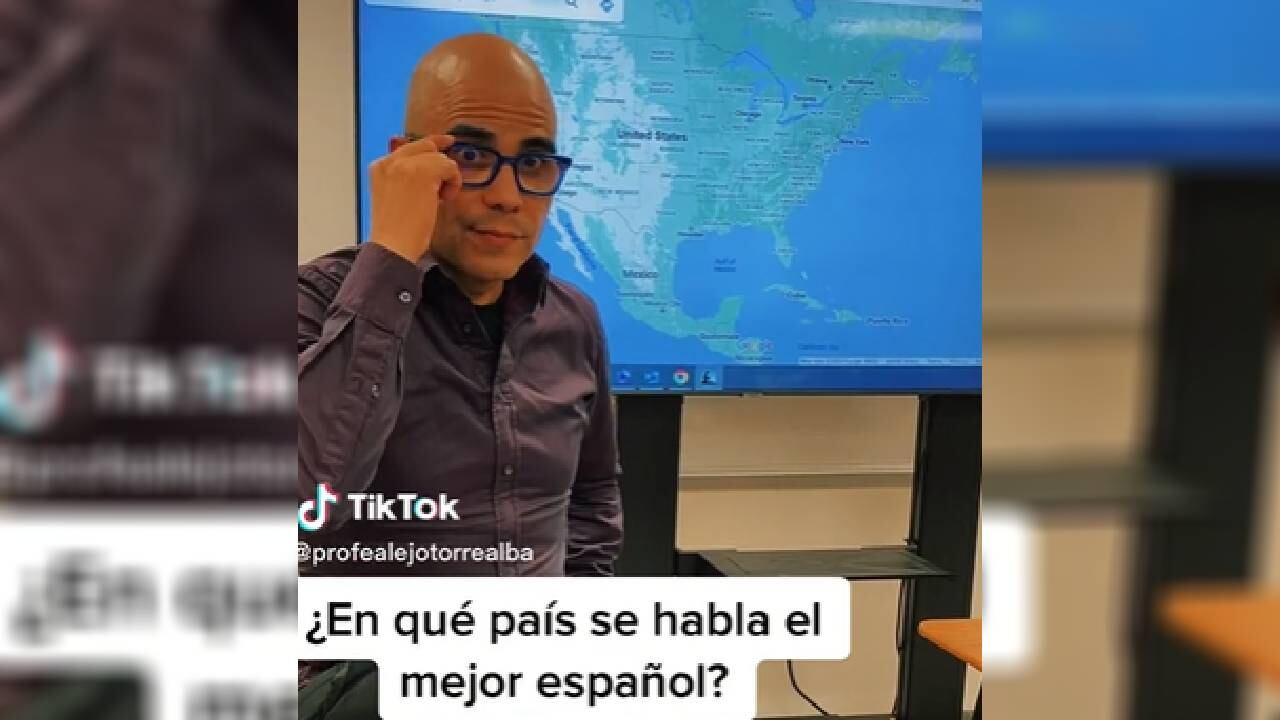 Profesor intentó despejar dudas sobre el dominio del español.