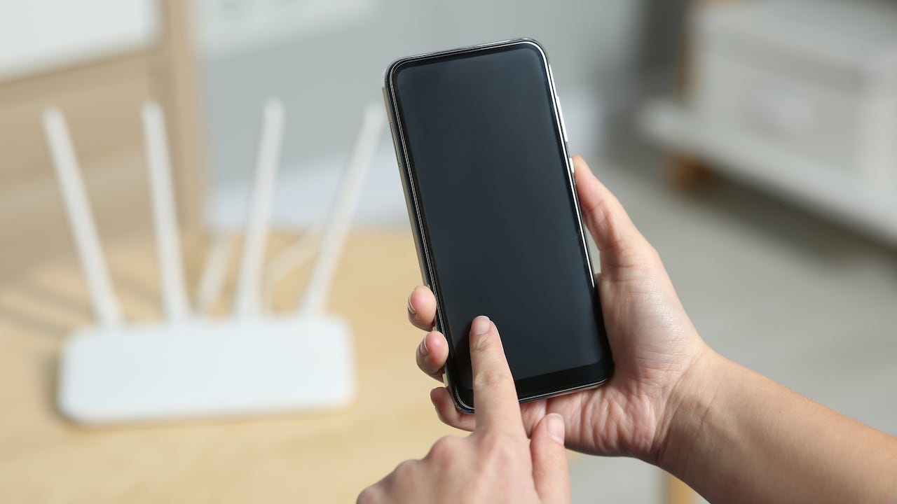 Compartir internet sin claves largas ya es una realidad en los celulares modernos.