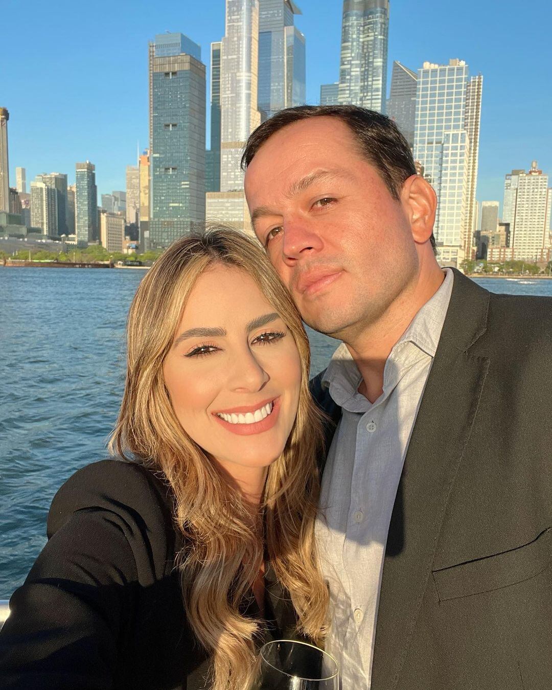 Carolina Soto comenta que pasó sola su aniversario