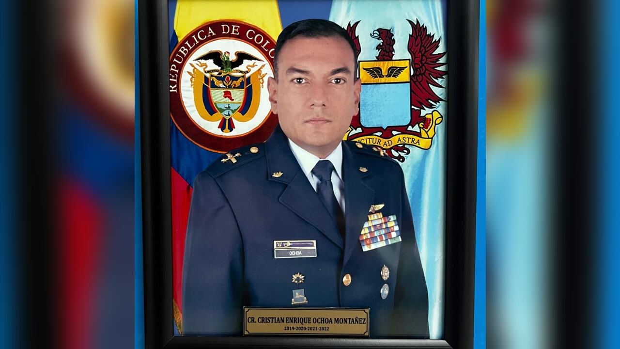 El hombre estuvo en la Fuerza Aérea durante 28 años.