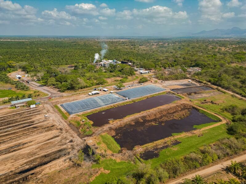 La planta genera energía limpia y renovable con biogás