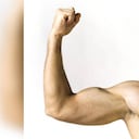 El ejercicio evita la aparición de la flacidez en brazos y piernas. Foto GettyImages.