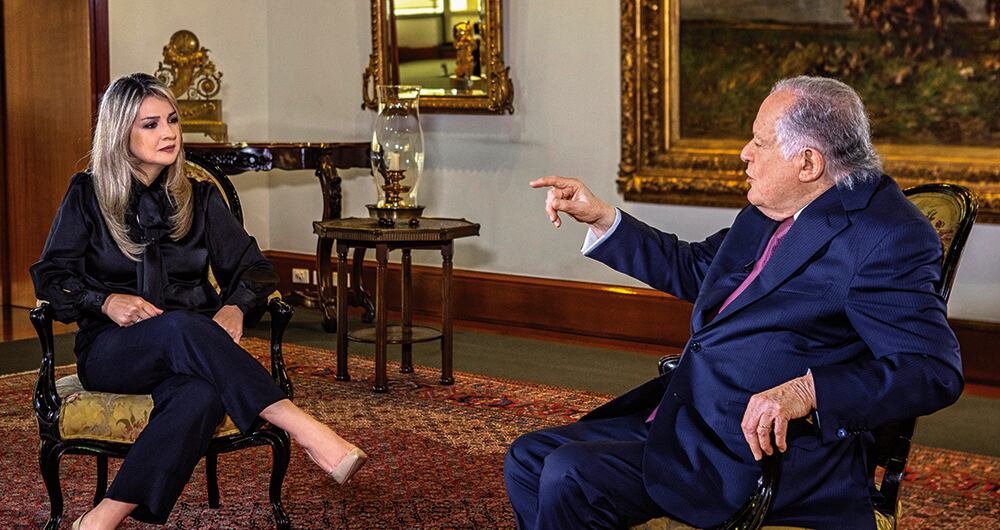 Luis Carlos Sarmiento manifiesta que ha trabajado más que cualquier otro colombiano y este es uno de los principales factores que le han permitido hacer su riqueza. 