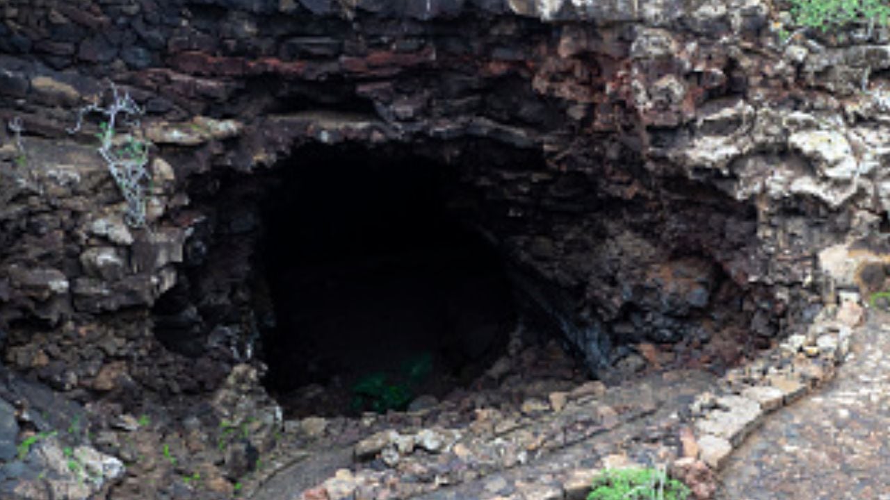 Pozo volcánico / Imagen de referencia