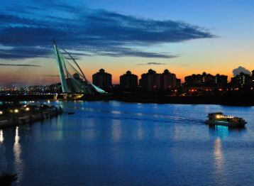 Malasia: en este país se puede aprender inglés y vivir una buena experiencia. Un lugar multicultural, asiático y con un gran potencial de desarrollo. Además, hay academias de reconocido prestigio como el British Council. 