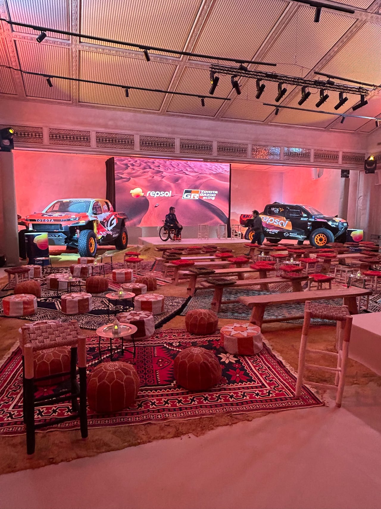 Repsol y Toyota revelaron este jueves en Madrid su alineación de los equipos Toyota Gazoo Racing y el Repsol Toyota Rally Team que participarán en el próximo Dakar 2026.