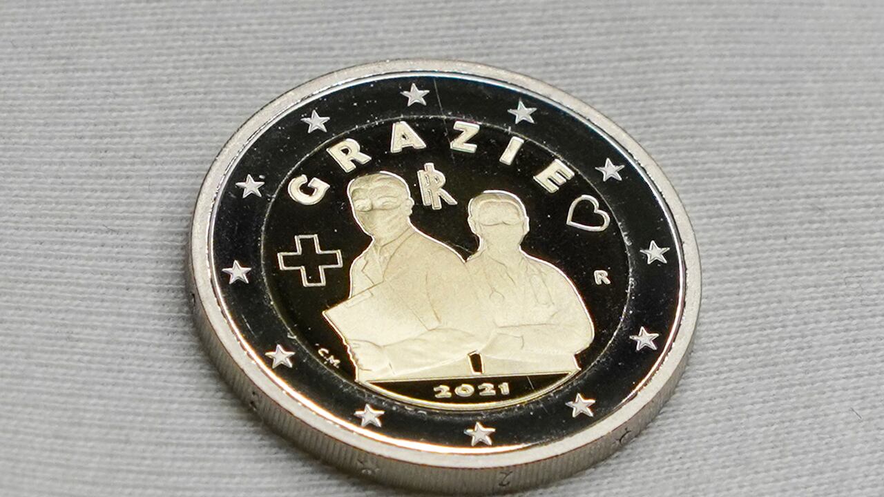 Moneda de 2 euros. AP Photo/Andrew Medichini