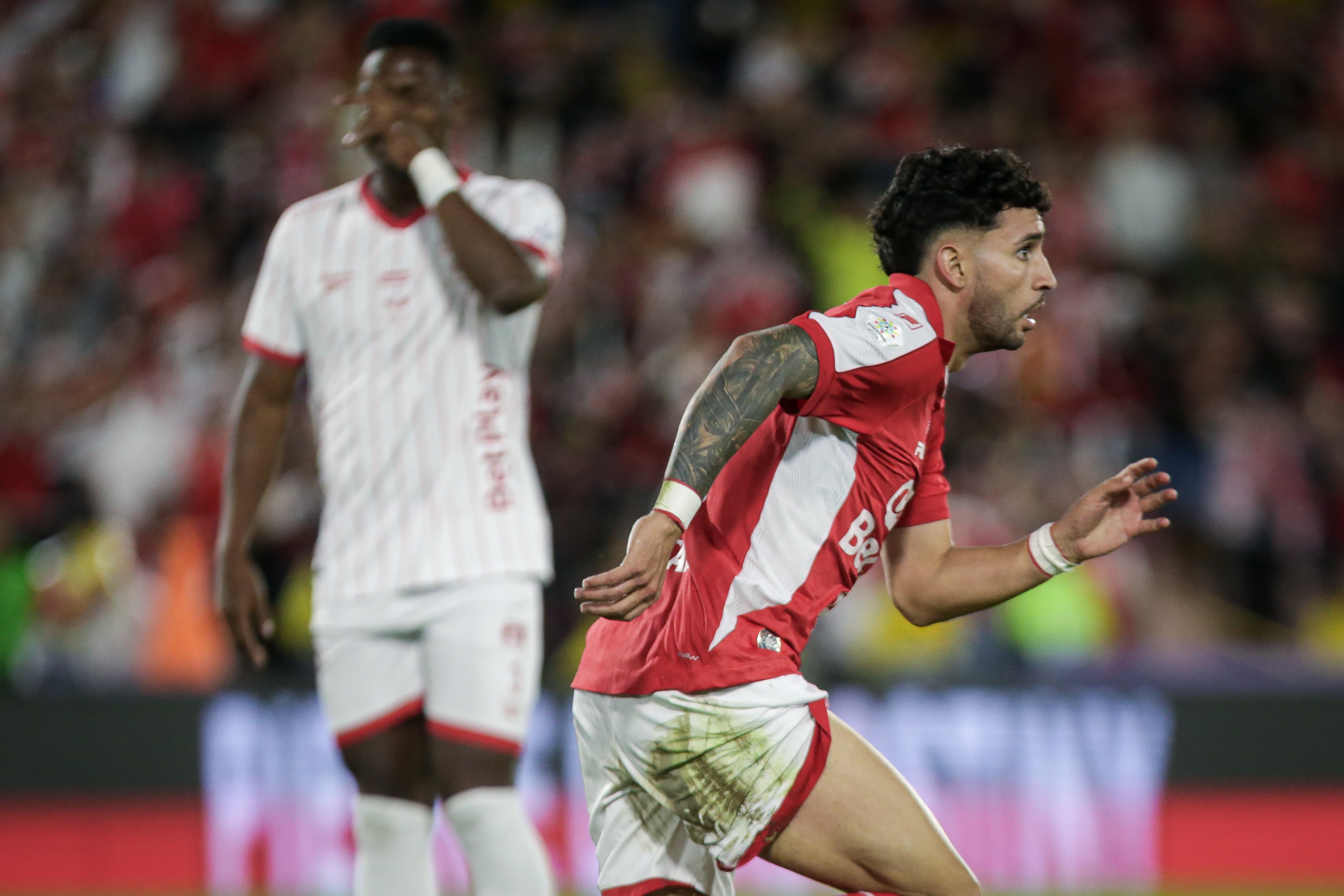 Bogotá. Mayo 12 de 2026. Independiente Santa Fe enfrenta a América de Cali, por encuentro válido de la Liga BetPlay I 2026 en el partido de vuelta por cuartos de final, en el Estadio Nemesio Camacho El Campín.(Colprensa - Cristian Bayona).