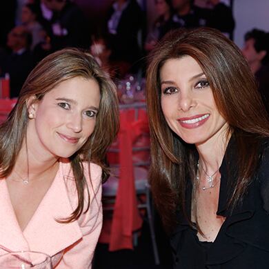 Cristina Plazas Michelsen y Ángela Patricia Janiot.