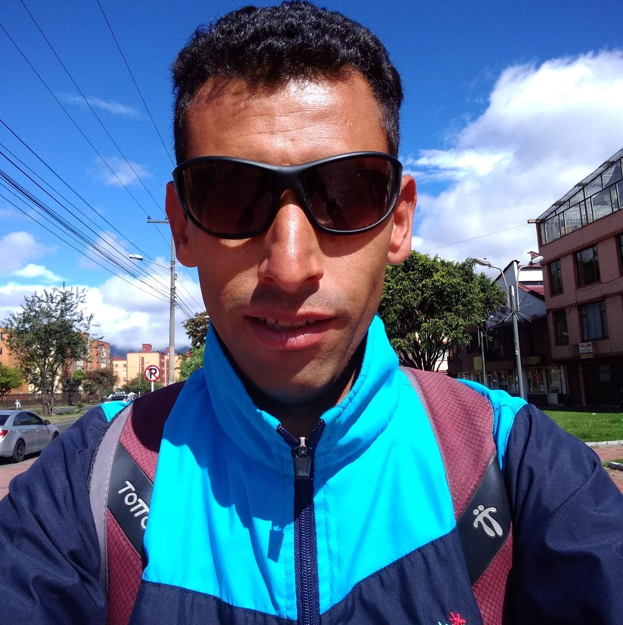 Desde el domingo 23 de julio sus familiares no saben del paradero del profesor de tenis Edwin Pineda.