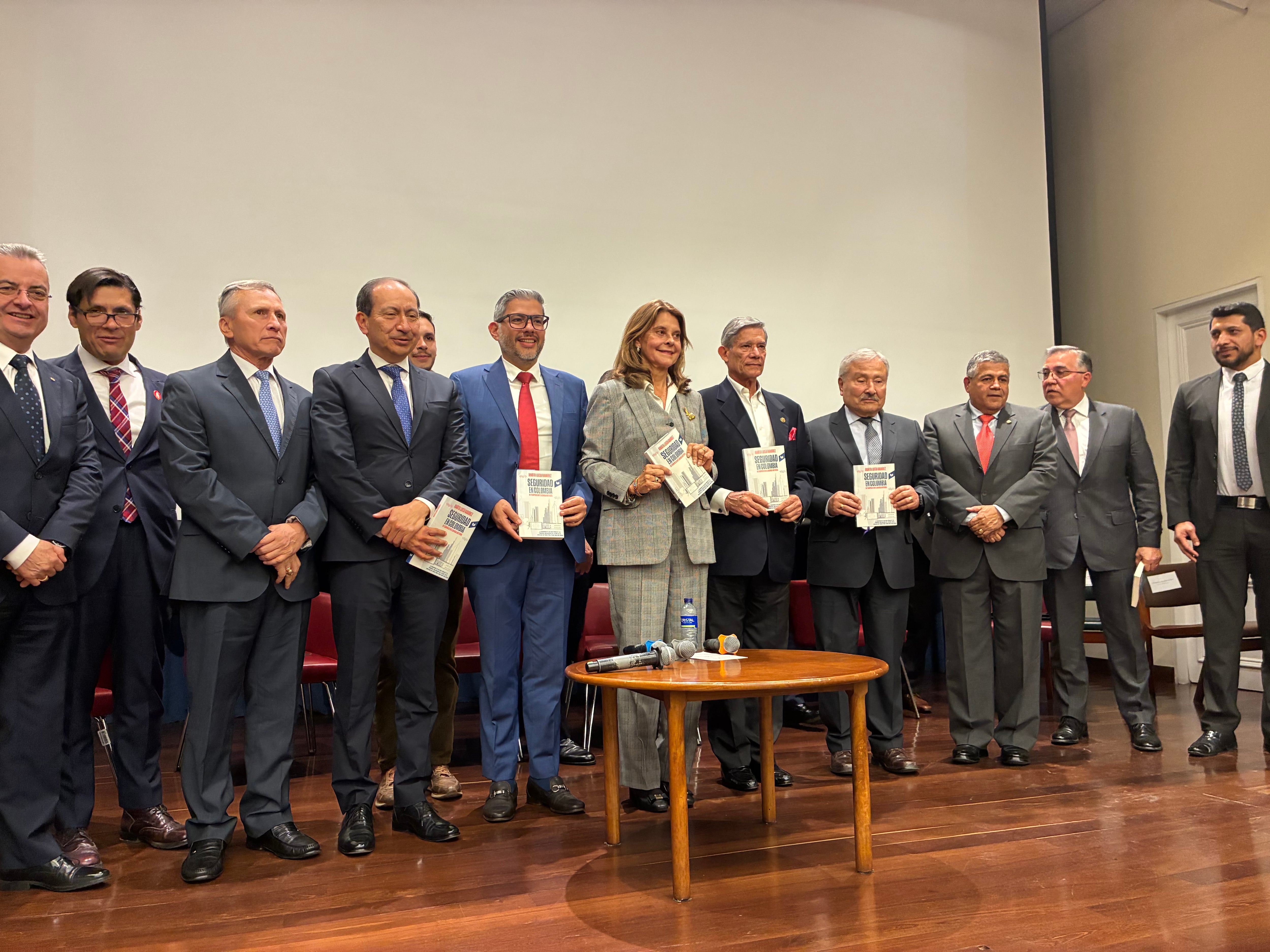 Marta Lucía Ramírez lanzamiento libro.