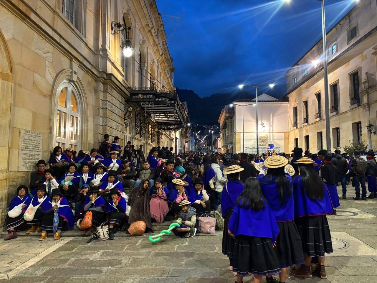 Comunidad Misak en la Cancillería.