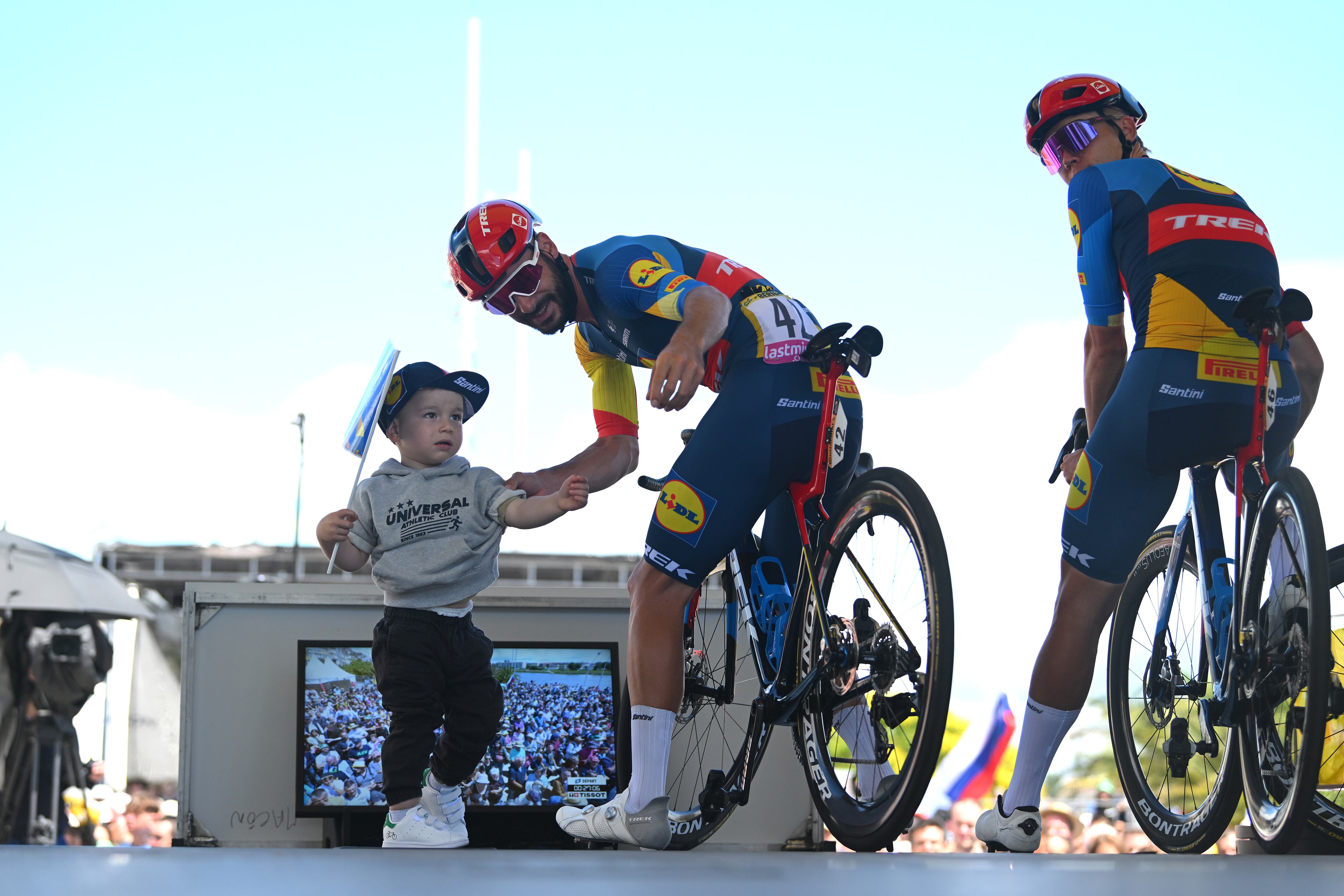 Julien Bernard, del Lidl - Trek tuvo una grata sorpresa durante la etapa 7 del Tour de Francia.