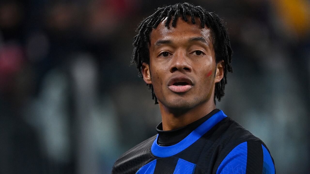 TURIN, ITALY - NOVEMBER 26: Juan Cuadrado of Internazionale FC reacts during the Serie A TIM match between Juventus and FC Internazionale at Allianz Stadium on November 26, 2023 in Turin, Italy. (Photo by Stefano Guidi/Getty Images)