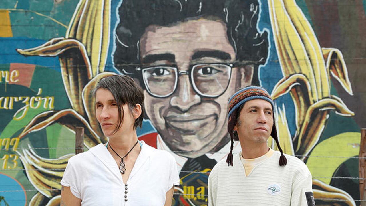 El libro Con el corazón en la mano fue publicado por el Idartes y ya está disponible en las principales librerías del país.