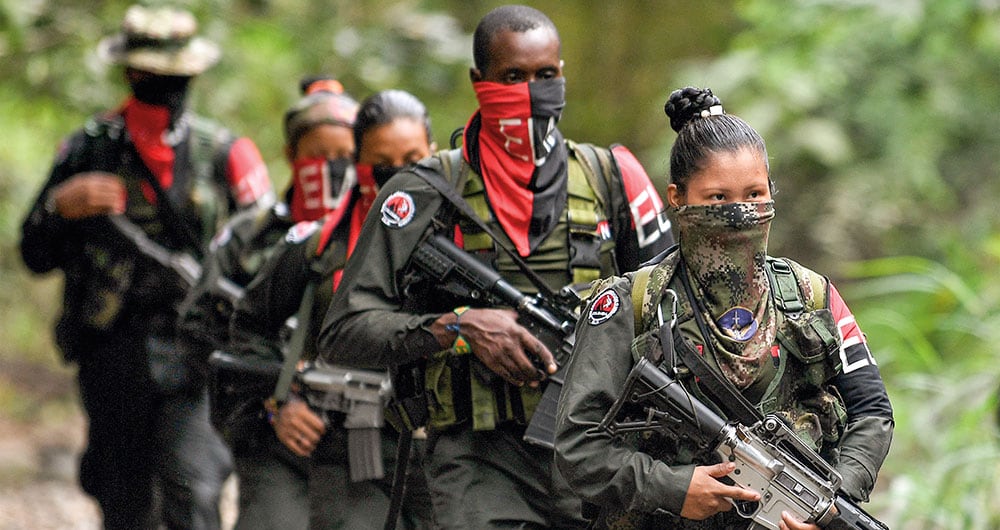 La guerrilla del ELN extremó sus acciones criminales contra militares y policías usando drones.