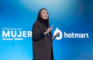 Melisa Escobar, reconocida experta en inteligencia artificial, fue la invitada especial de la cuarta plenaria del Círculo de Mujeres Semana Dinero.