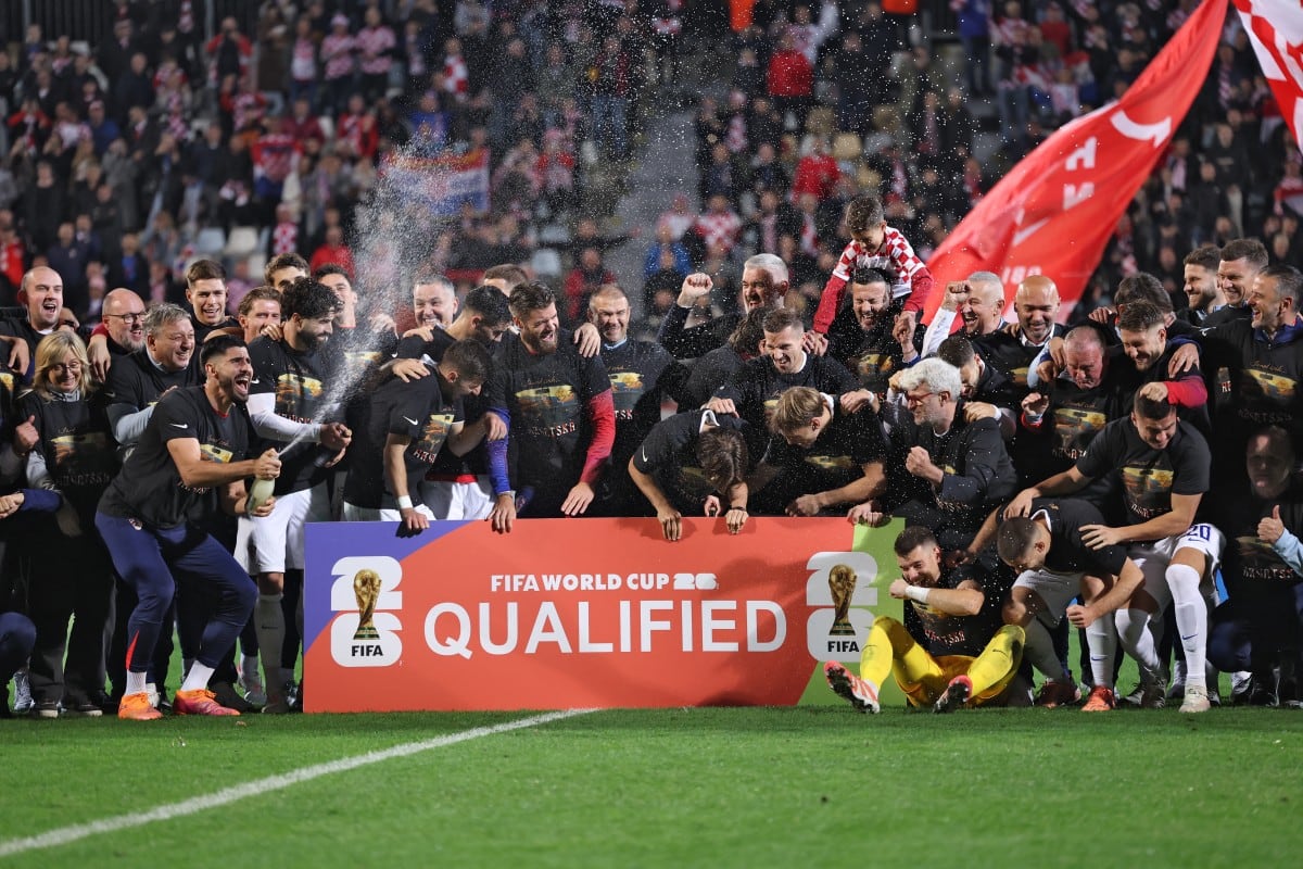 Jugadores celebran el cupo al Mundial 2026.