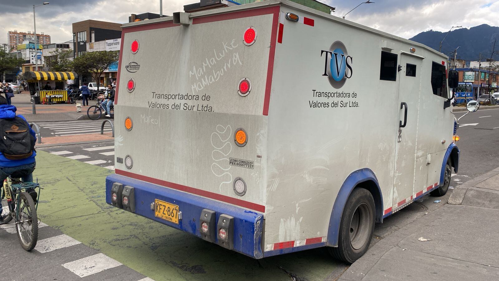 El carro hurtado pertenece a la compañía transportadora de valores TVS.