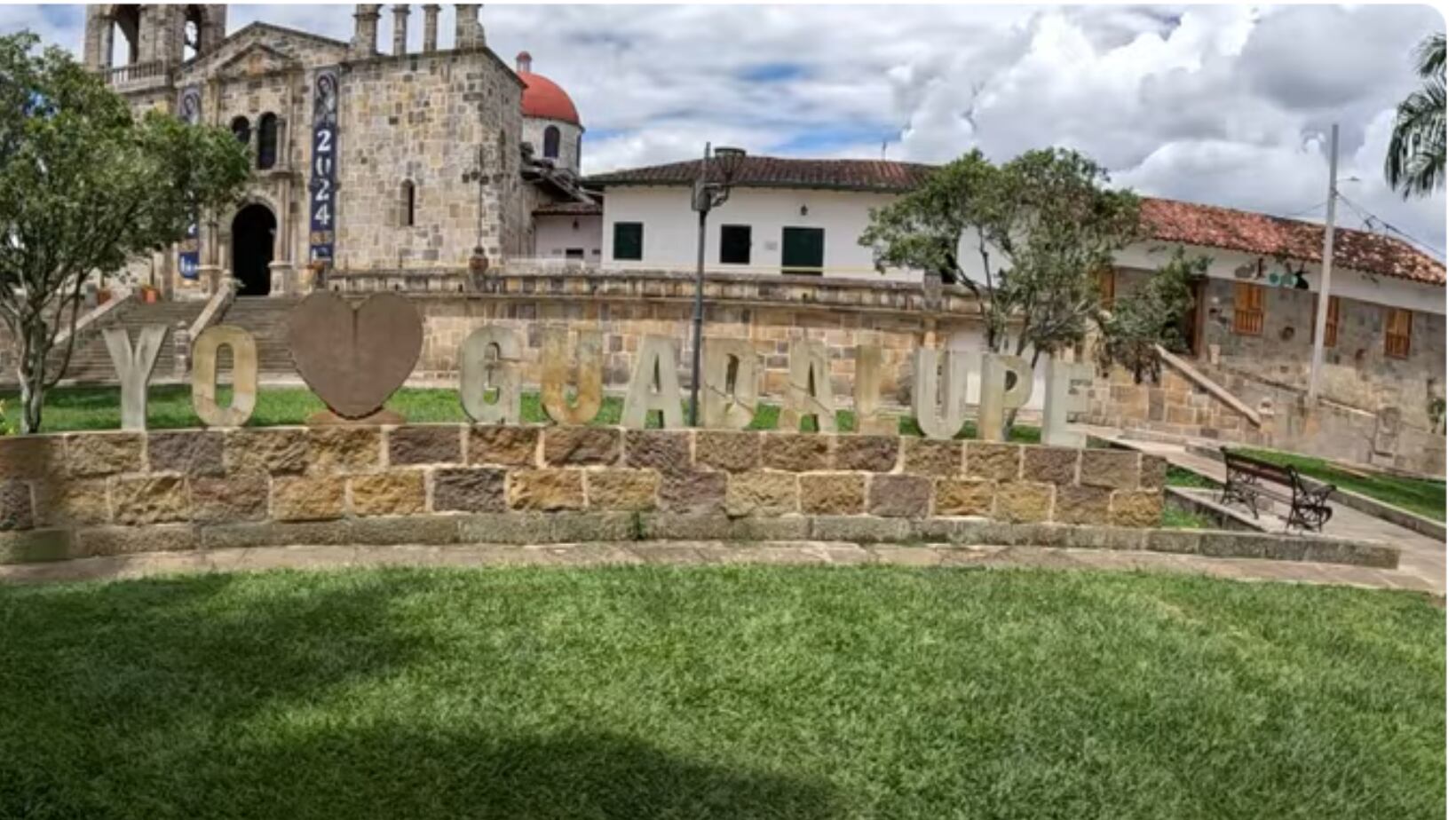 Guadalupe queda cerca a  Bucaramanga y usted puede ir en su carro particular