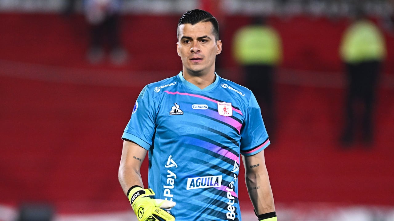 Jorge Soto salió figura en la visita de América a Huracán por Sudamericana