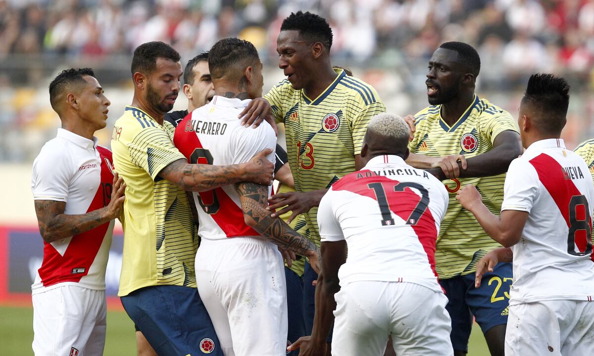 Selección Colombia vs. Selección Perú. Foto: Leonardo Fernandez/Getty Images
