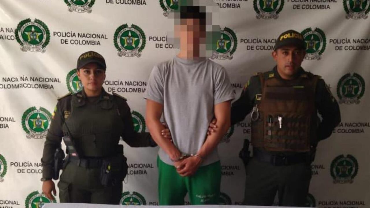 El joven quedó a disposición de las autoridades competentes.