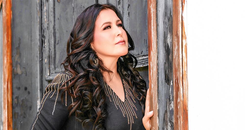 Arelys Henao lleva tres décadas en la música de despecho. Su mentor fue Darío Gómez.
