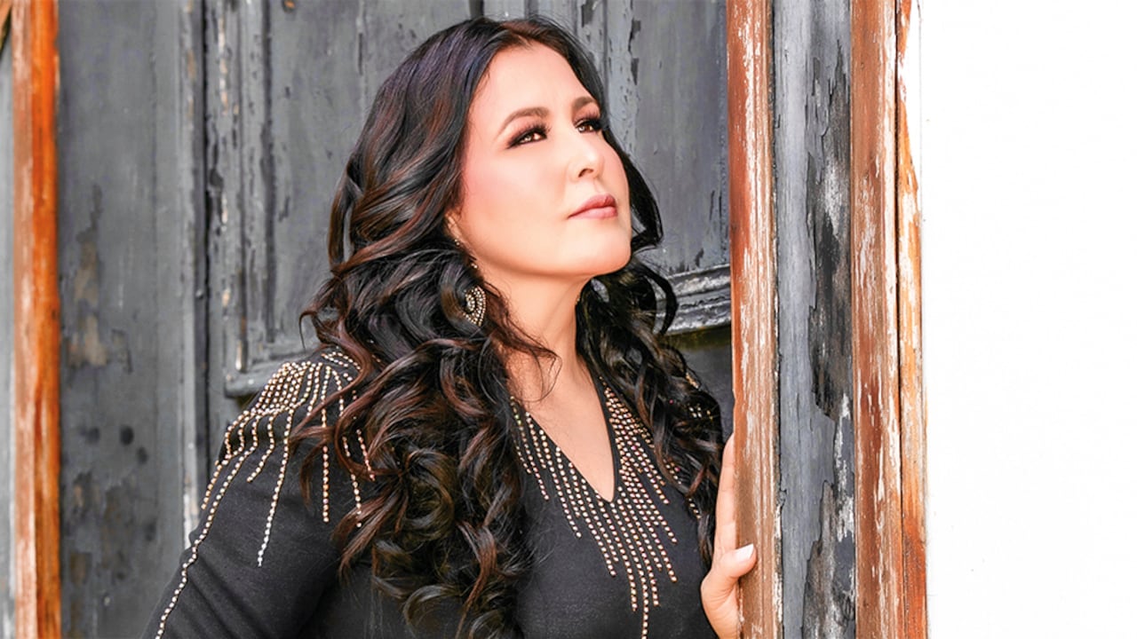 Arelys Henao lleva tres décadas en la música de despecho. Su mentor fue Darío Gómez.