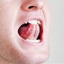 Los ejercicios para fortalecer los músculos de la lengua son beneficiosos porque ayudan a tonificar y fortalecer los tejidos blandos de la garganta y la boca, dejando como resultado la disminución de los ronquidos a la hora de dormir.